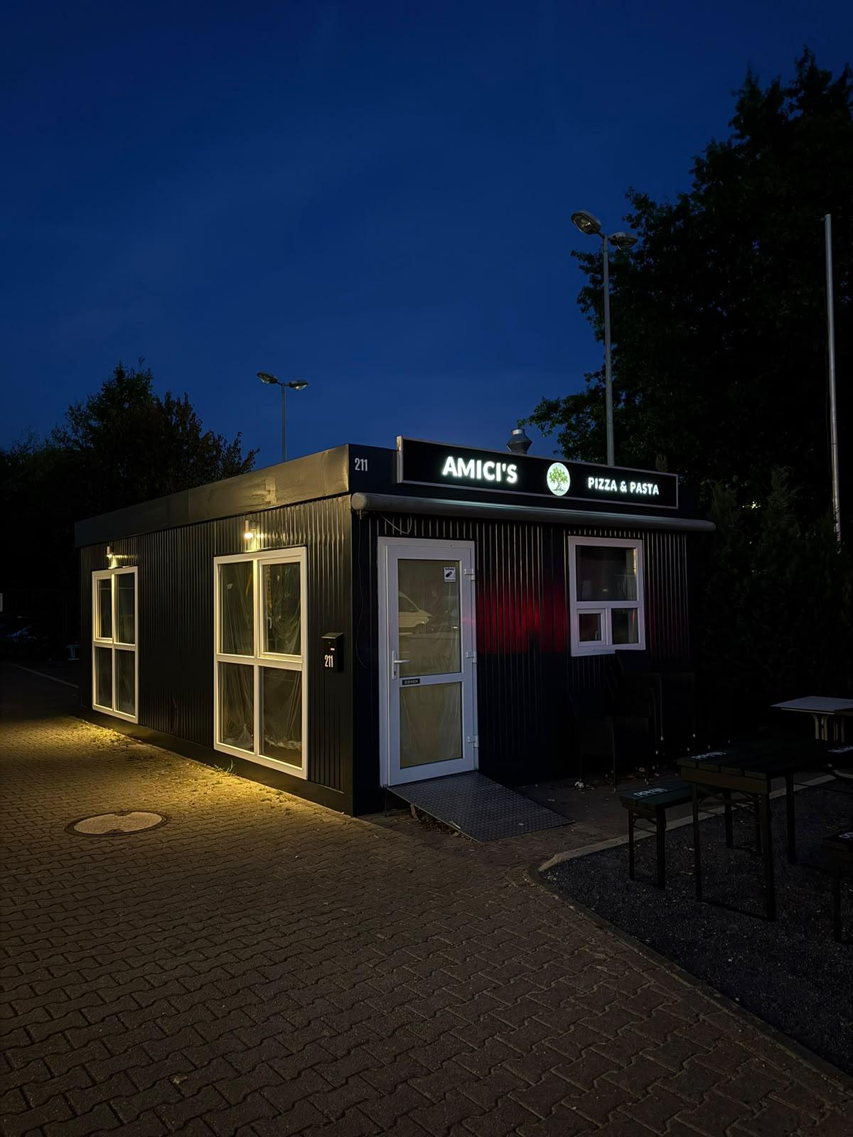 Amici Restaurant Night
